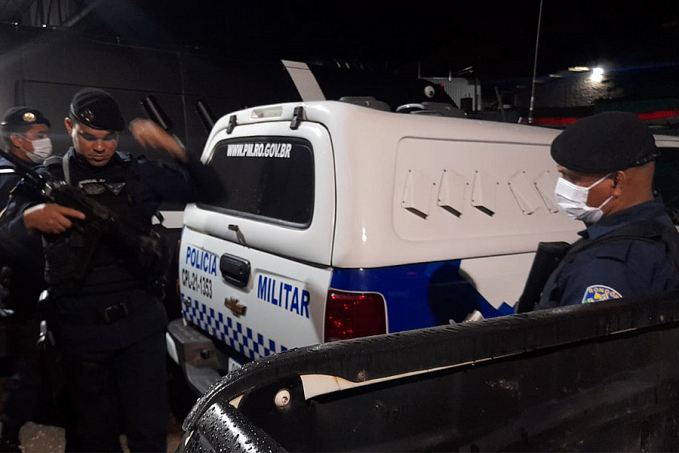 MULHER ESPANCADA - Homem chega em casa e criança afirma que mãe deitou com outro homem na cama - News Rondônia