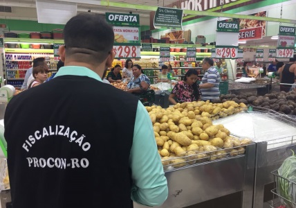 PROCURADOR-GERAL DE JUSTIÇA EXPEDE RECOMENDAÇÃO ÀS PROMOTORIAS PARA APURAÇÃO DE ABUSOS NO PREÇO DOS COMBUSTÍVEIS - News Rondônia