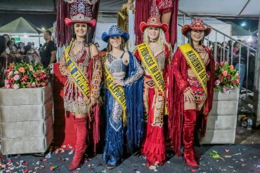 CAVALGADA E ESCOLHA DA RAINHA EXPOPORTO ABREM FEIRA AGROPECUÁRIA NA CAPITAL COM GRANDE ACEITAÇÃO DO PÚBLICO - News Rondônia