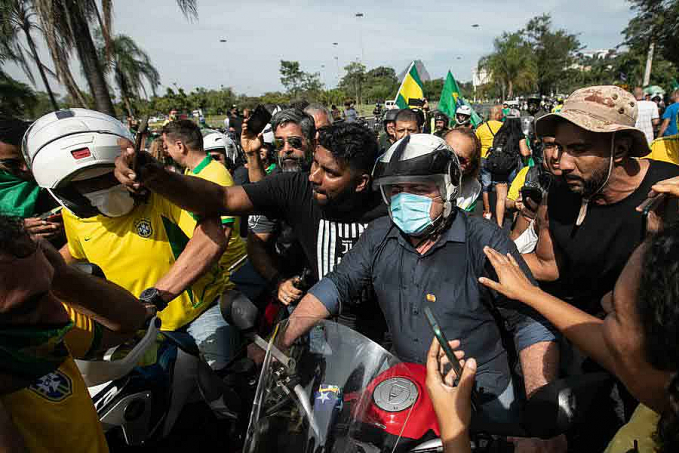 Cúpula do Exército reforça pressão para mandar Pazuello à reserva após ato com Bolsonaro - News Rondônia