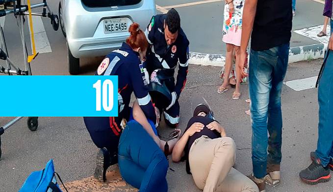 COLISÃO ENTRE CARRO E MOTO EM CRUZAMENTO DEIXA DUAS MULHERES LESIONADAS - News Rondônia