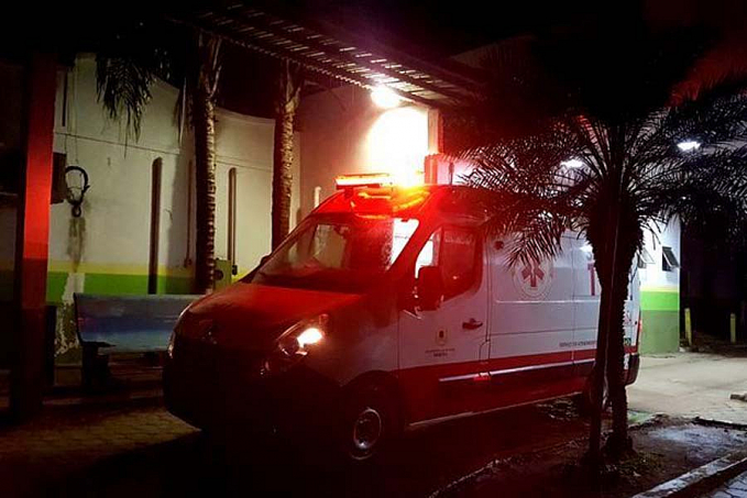 ATAQUE A TIROS - Ocupantes de carro atiram em jovens e um é baleado na zona leste - News Rondônia