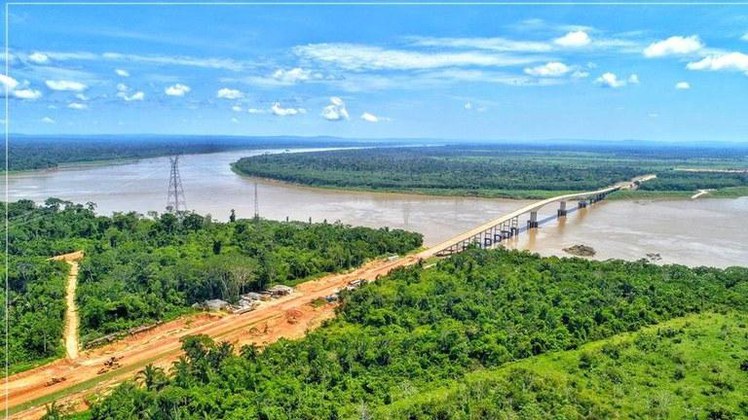 Bolsonaro promete inaugurar a ponte do Abunã daqui a 20 dias. Obstáculo é a falta de aço no mercado - News Rondônia