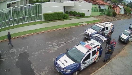 Filho tenta matar mãe de 71 anos com tiro de espingarda - News Rondônia