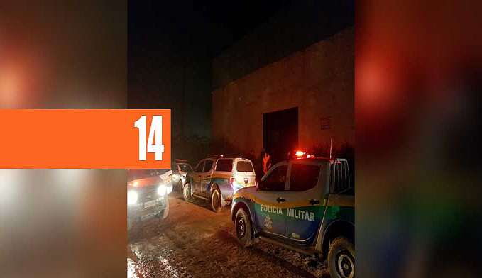 POLÍCIA PRENDE DUPLA APÓS FURTO DE CAMINHONETE E DESCOBRE GALPÃO QUE ERA USADO COMO DESMANCHE - News Rondônia