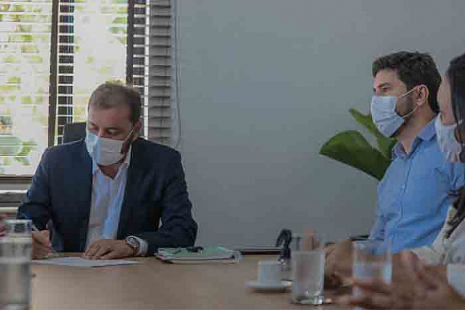 Prefeito assina ordem de serviço para reforma do Centro Integrado da Criança e do Adolescente - News Rondônia