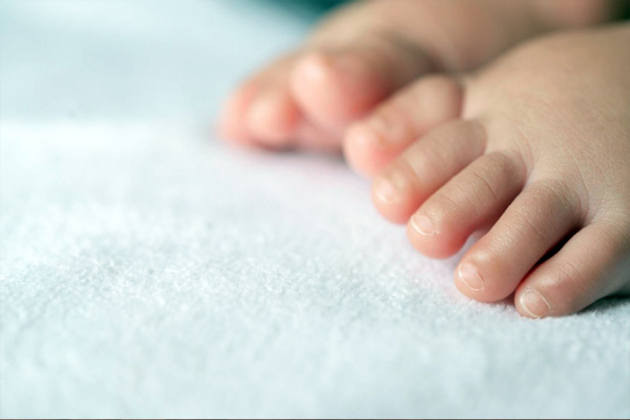 FATALIDADE - Mãe adormece e sufoca bebê de quatro meses em Cuiabá - News Rondônia