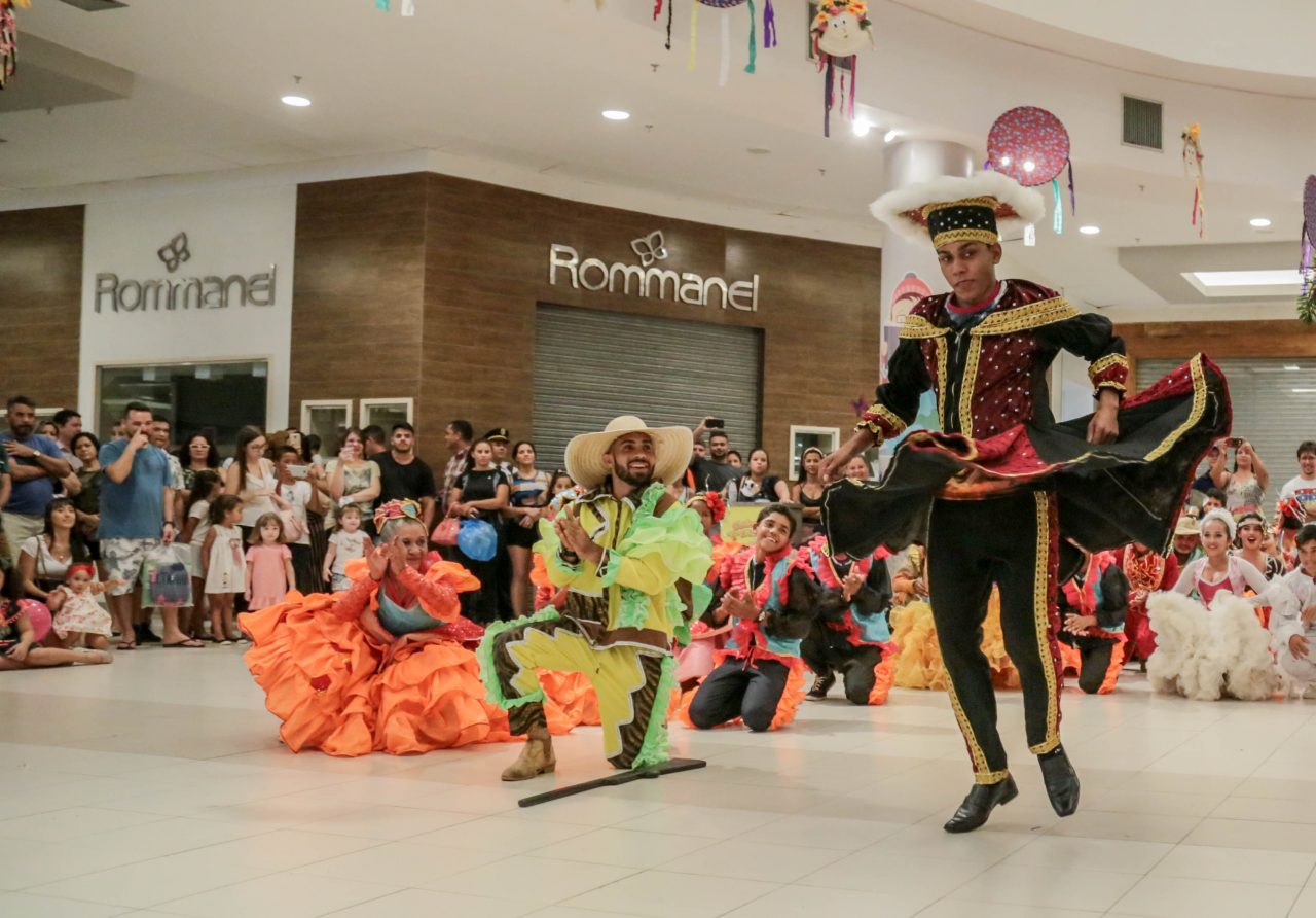 GRUPOS FOLCLÓRICOS E QUADRILHAS TERÃO PATROCÍNIO DE R$ 200 MIL PARA SE APRESENTAREM NA FLOR DO MARACUJÁ - News Rondônia