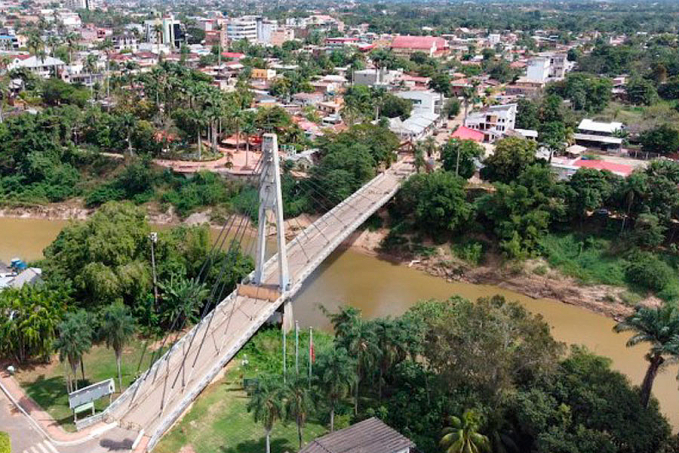 Obra em estrada motiva protesto e interrompe trânsito na fronteira do Brasil com a Bolívia - News Rondônia