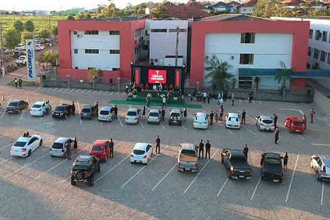 Alunos de enfermagem do UNIFACIMED vacinam contra COVID-19 - News Rondônia