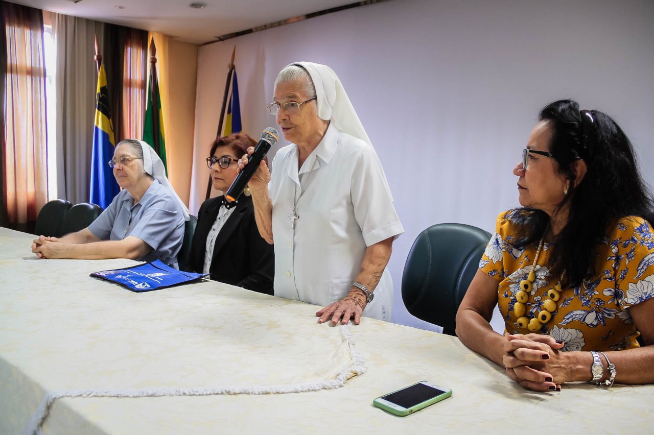 GRUPOS DE AUTOCUIDADO EM HANSENÍASE ABREM ENCONTRO COM SUBLIMES LEMBRANÇAS E COMEMORAM ÊXITO DE BIOJOIAS - News Rondônia