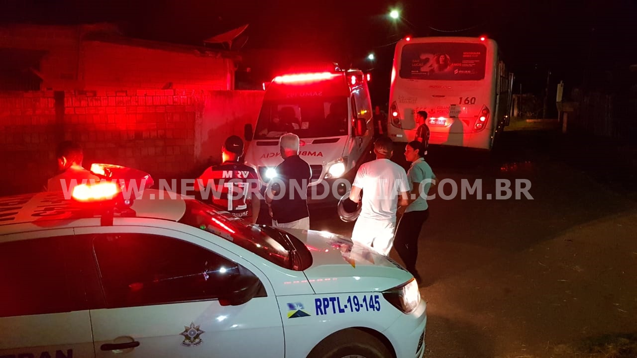 ACIDENTE ENTRE ÔNIBUS E MOTO DEIXA UMA PESSOA FERIDA NO BAIRRO AREIA BRANCA - News Rondônia