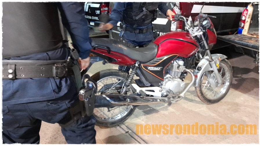 DENÚNCIA: Suspeito é flagrado com celulares e moto roubada em residência na zona leste - News Rondônia
