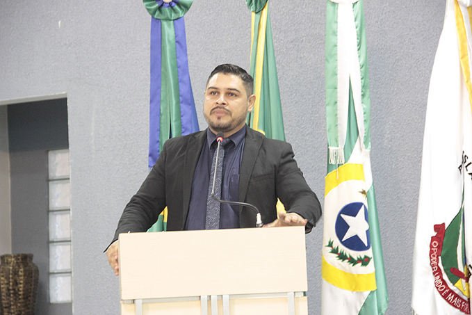 CACOAL: Zivan Almeida cobra informações da escala de plantões dos médicos do Hospital de Campanha e questiona demora na transferência de pacientes para HRC - News Rondônia