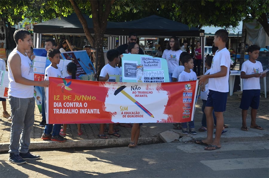 SEMDES REALIZA PIT STOP ALUSIVO AO DIA MUNDIAL DE COMBATE Á EXPLORAÇÃO DO TRABALHO INFANTIL - News Rondônia