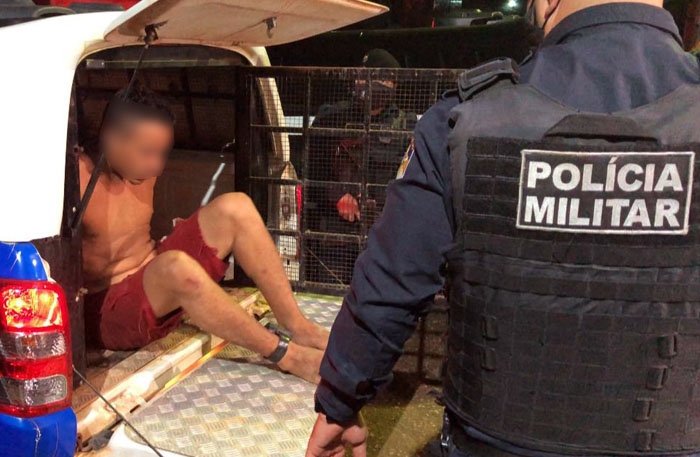 BARBÁRIE - Apenado surta e mata vizinhos com golpes de marreta - News Rondônia