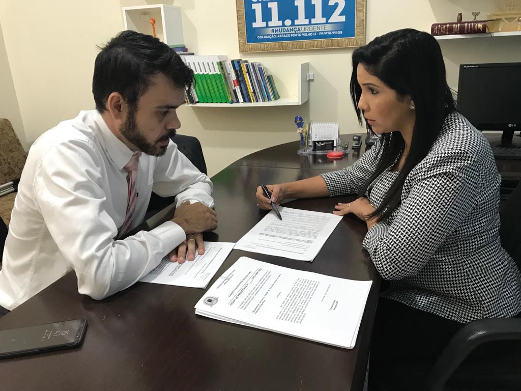 CRISTIANE LOPES FAZ PARTE DA COMISSÃO QUE VAI APURAR DENÚNCIA CONTRA O PREFEITO - News Rondônia
