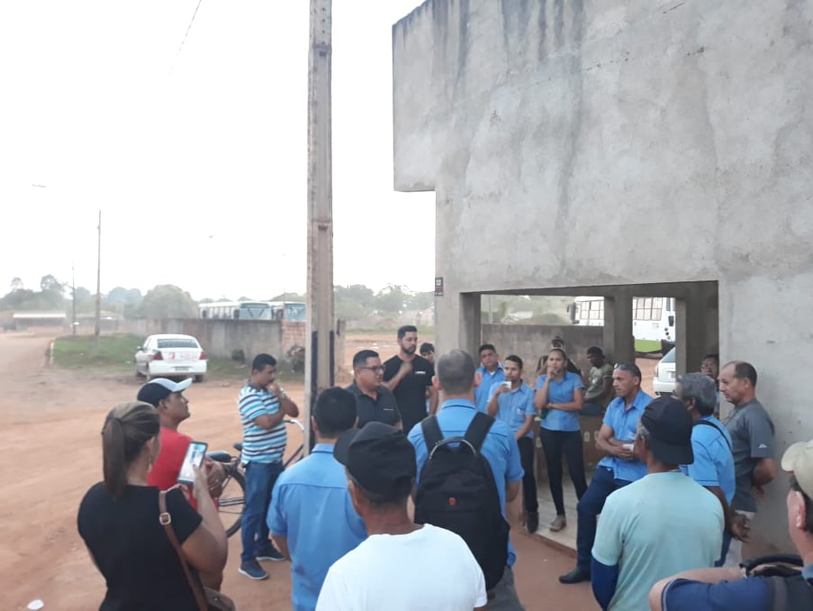 MOTORISTAS E COBRADORES DE CANDEIAS DO JAMARI ENTRAM EM GREVE - News Rondônia