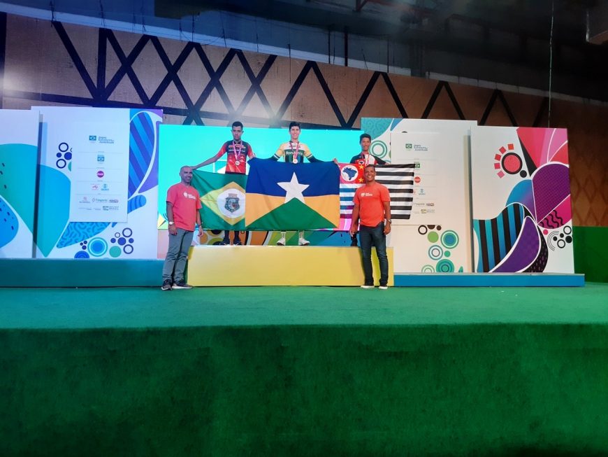ALUNO DE ESCOLA ESTADUAL DE ARIQUEMES CONQUISTA SEGUNDA MEDALHA DE OURO NOS JOGOS ESCOLARES DA JUVENTUDE EM SC - News Rondônia