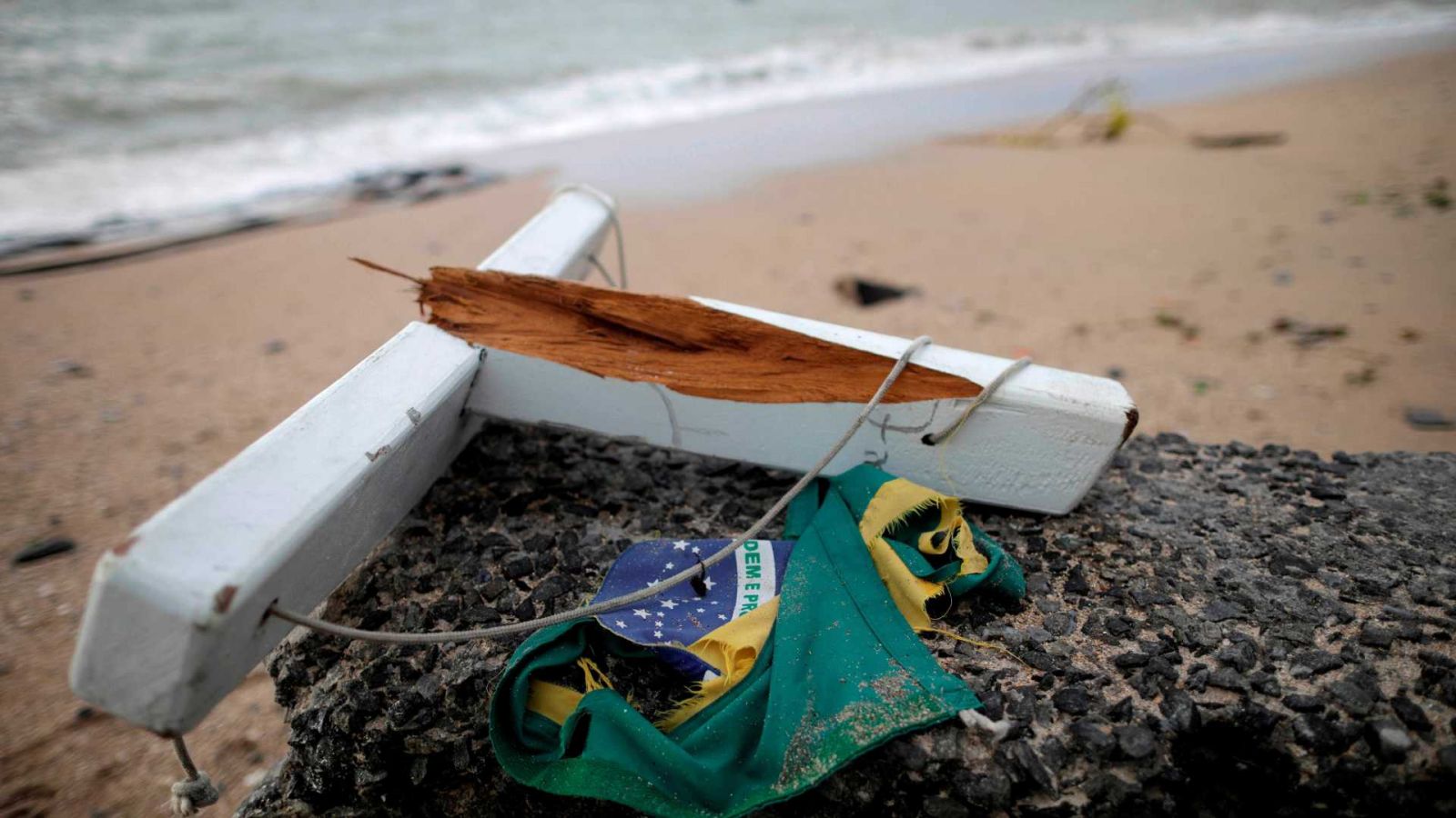 EMBARCAÇÕES NAUFRAGAM E DEIXAM MORTOS E DESAPARECIDOS EM ITAGUAÍ (RJ) - News Rondônia