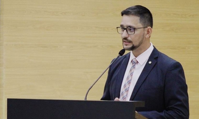 DEPUTADO ANDERSON INDICA QUE GOVERNO DISTRIBUA KITS PARA TRATAMENTO DA COVID-19 A INFECTADOS EM ESPIGÃO DO OESTE - News Rondônia