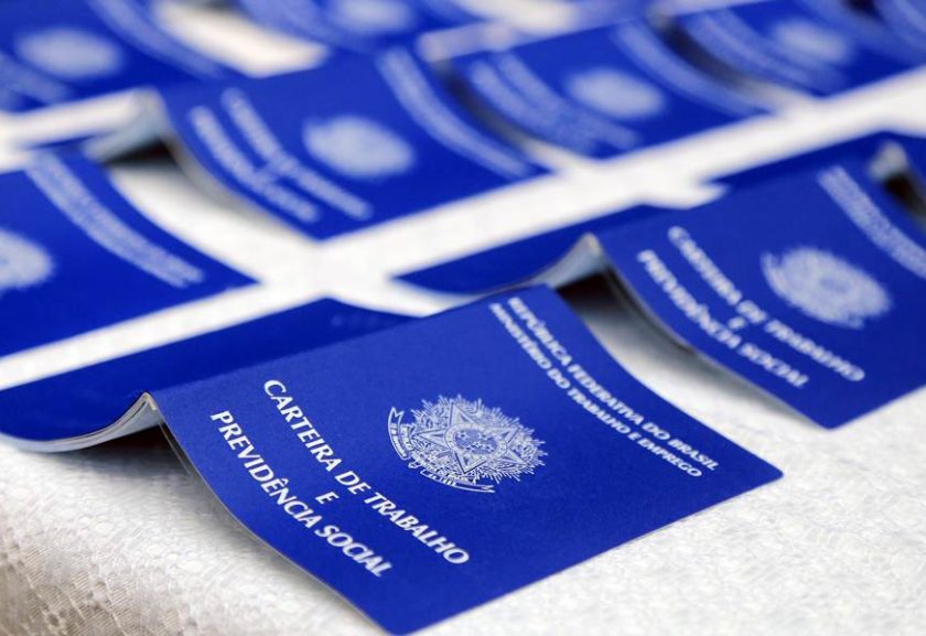 DESEMPREGO CAI PARA 12,3%, MAS AINDA ATINGE 12,9 MILHÕES DE PESSOAS - News Rondônia