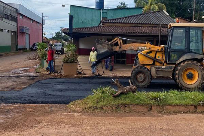 Vereador Gilber Mercês tem pedido para recuperação de via do bairro Aponiã atendido pela SEMOB - News Rondônia