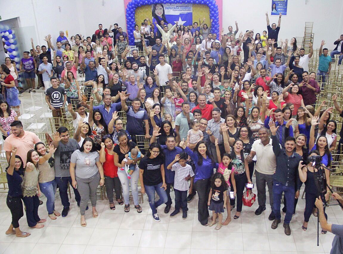 PRÉ-CANDIDATURA DE CRISTIANE LOPES À CÂMARA FEDERAL REÚNE CENTENAS DE PESSOAS - News Rondônia