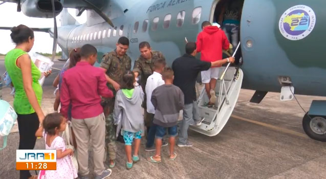 MAIS 51 VENEZUELANOS SÃO LEVADOS DE RORAIMA PARA RONDÔNIA - News Rondônia