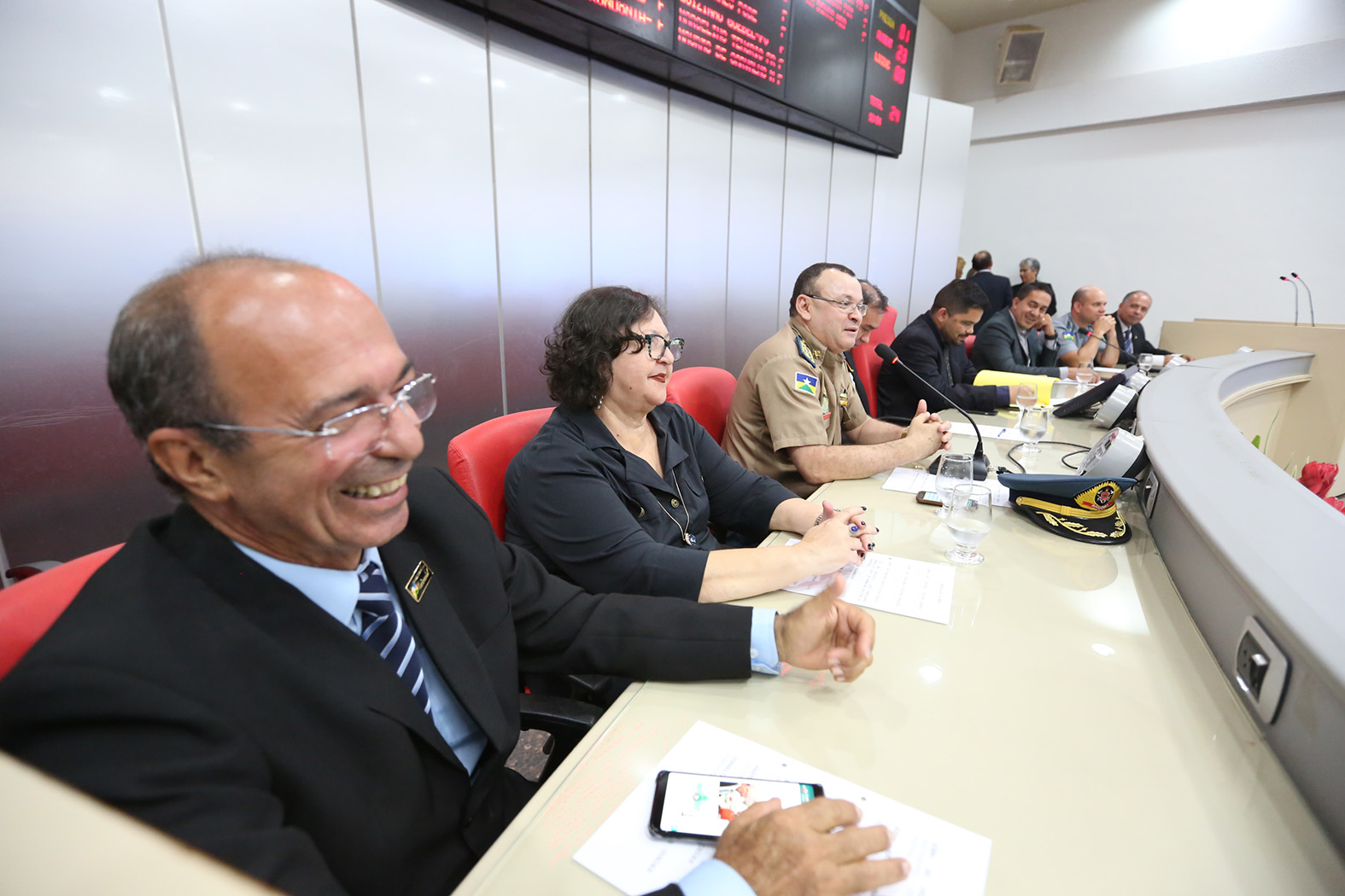 JORNALISTA LENILSON GUEDES É HOMENAGEADO COM TÍTULO HONORÍFICO DE CIDADÃO DE RONDÔNIA - News Rondônia