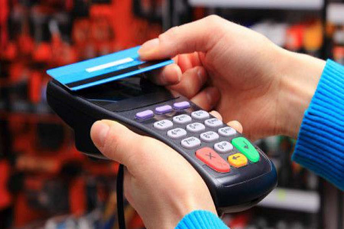 NO COMÉRCIO - Suspeito é preso usando cartão de crédito perdido por vítima na capital - News Rondônia