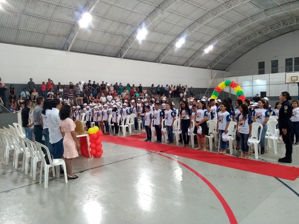 PROERD, EM PARCERIA COM SEMED, FORMA 220 ALUNOS DA REDE MUNICIPAL DE ENSINO - News Rondônia