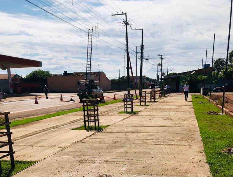 PREFEITO HILDON CHAVES VISTORIA OBRAS DA PRAÇA DO PARQUE CEARÁ - News Rondônia