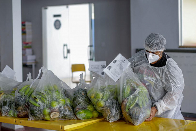 Alunos indígenas de Espigão DOeste são beneficiados com kits de merenda escolar - News Rondônia