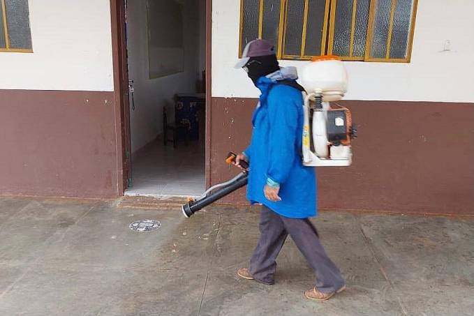 Escolas da Rede Municipal de Rolim de Moura recebem limpeza e desinfecção para combater a Covid-19 - News Rondônia