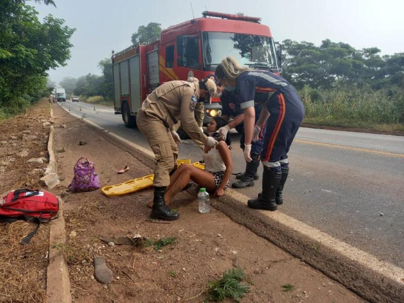 Carro capota e deixa 6 feridos na BR-364; um bebê entre as vítimas - News Rondônia