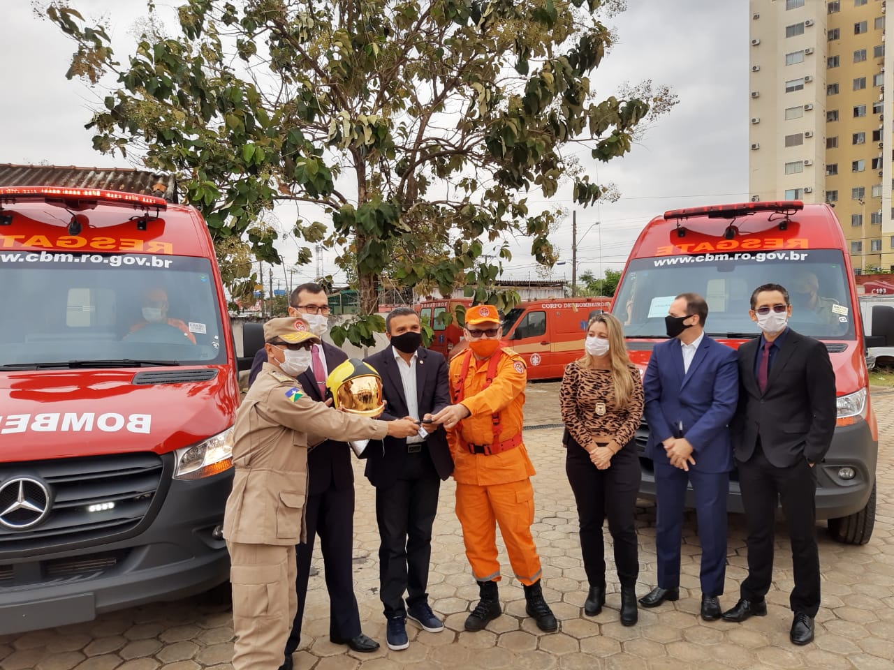 Deputado Alex Silva entrega mais duas unidades de resgate para o corpo de bombeiros de Rondônia - News Rondônia