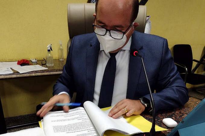 Câmara aprova Projeto de Lei de Edwilson Negreiros e professores entram no rol de prioridade da vacinação contra a COVID-19 - News Rondônia