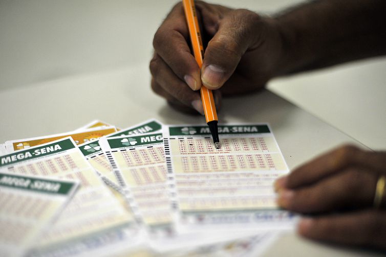 NINGUÉM ACERTA A MEGA-SENA E PRÊMIO ACUMULA EM R$ 12 MILHÕES - News Rondônia