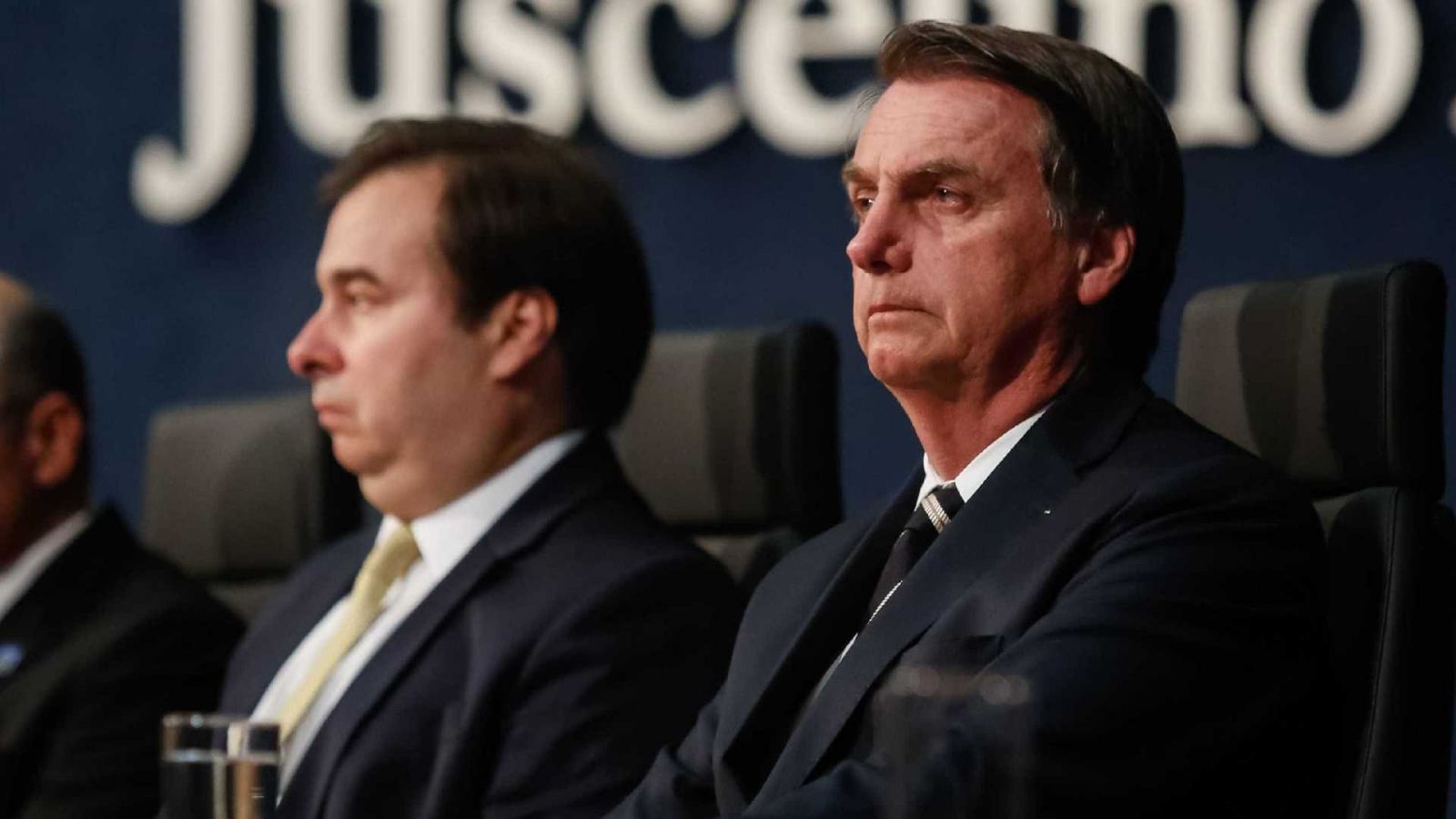 PREVIDÊNCIA SERIA APROVADA SE BOLSONARO ASSUMISSE LIDERANÇA POLÍTICA - News Rondônia