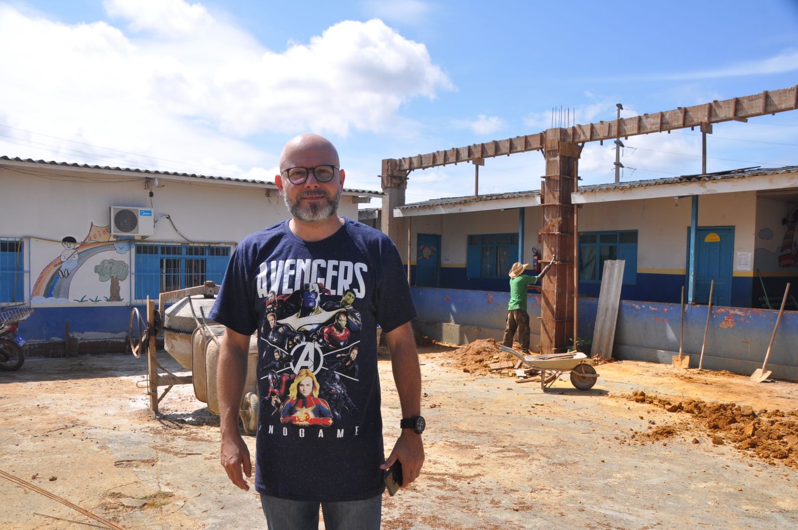 ALEKS PALITOT VISITA OBRAS NA ESCOLA KHRYS DAMARIS - News Rondônia