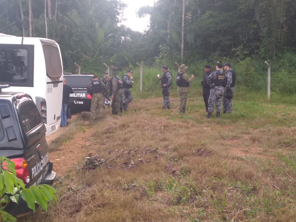 POLICIAIS MILITARES VOLTAM PARA A MATA EM BUSCA DE SUSPEITOS - News Rondônia