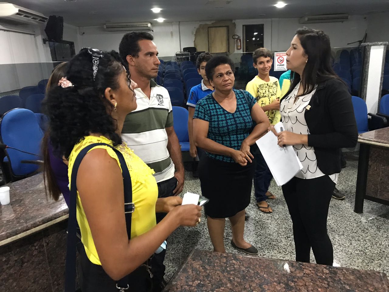 CRISTIANE LOPES COBRA SOLUÇÃO PARA O TRANSPORTE ESCOLAR RURAL - News Rondônia