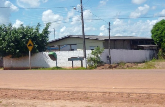 ESCOLA É ARROMBADA, ALIMENTOS SÃO FURTADOS E PAREDES PICHADAS COM FRASES DIRECIONADAS A PROFESSORES - News Rondônia