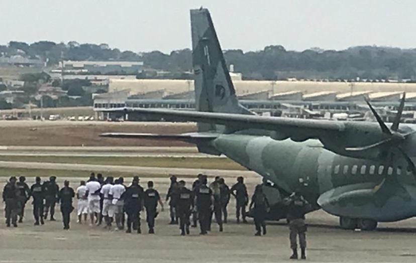 OITO DOS PRESOS MAIS PERIGOSOS DO ESTADO DE GO SÃO TRANSFERIDOS PARA RONDÔNIA - VÍDEO - News Rondônia
