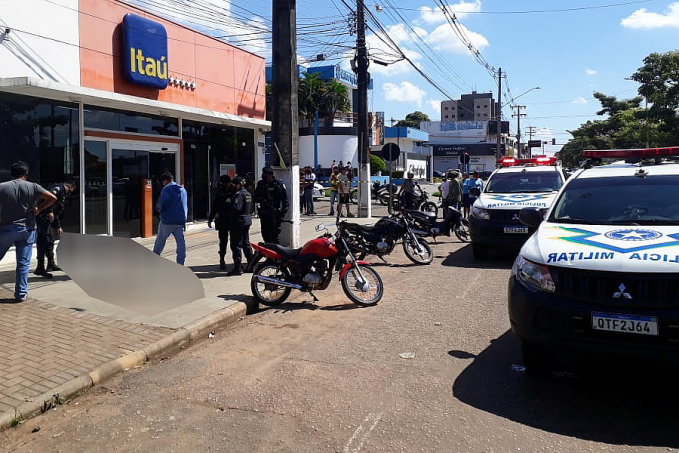 VÍDEO - Mãe de jovem se desespera ao saber que filho morreu tentando assaltar Sargento - News Rondônia