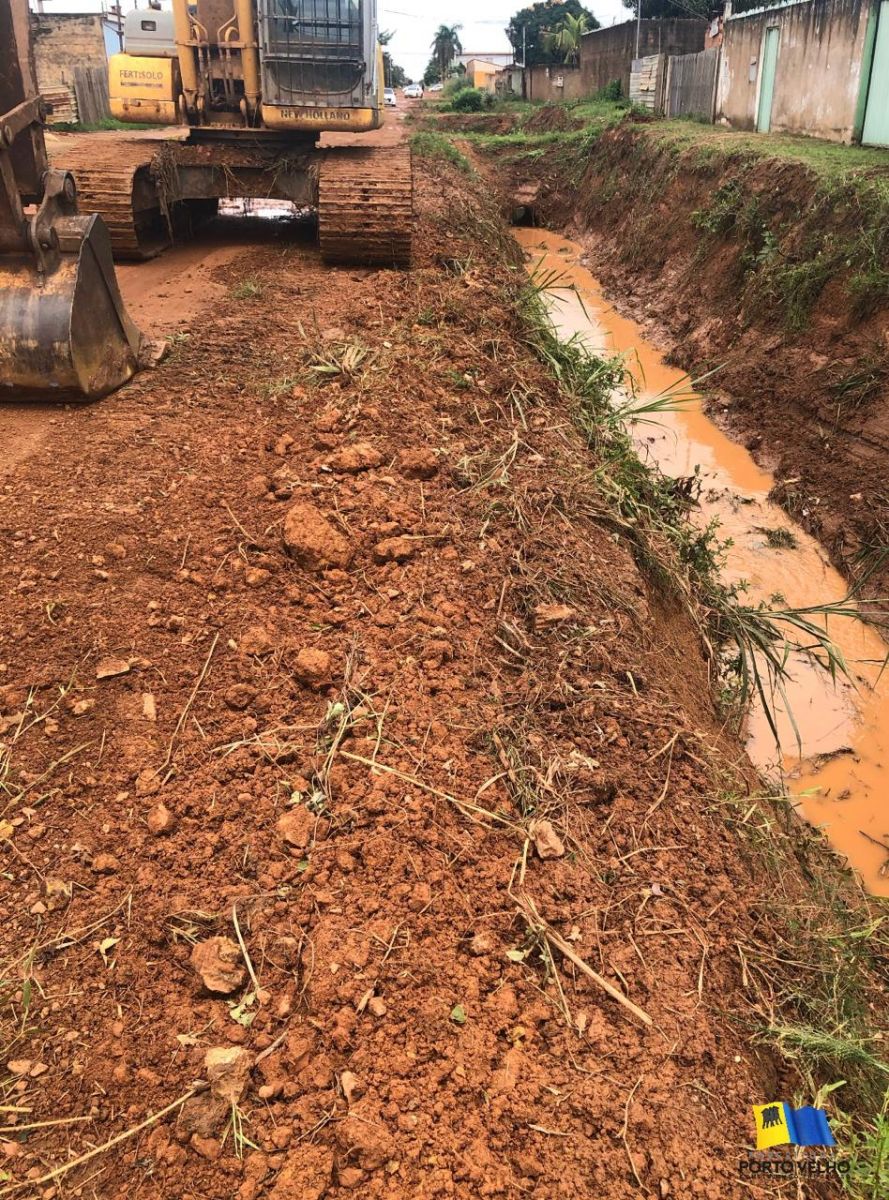PREFEITURA FINALIZA LIMPEZA DO CANAL DA RUA AÇAÍ NA ZONA SUL DE PORTO VELHO - News Rondônia