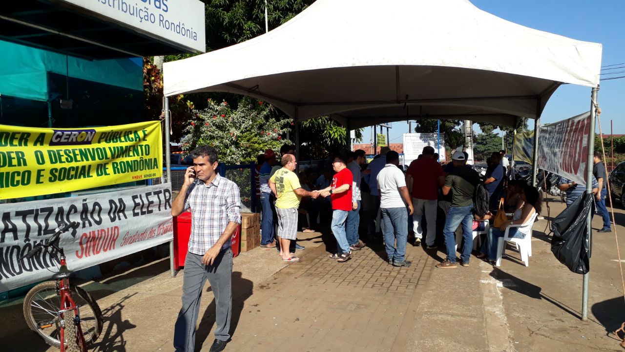 JUSTIÇA DO TRABALHO MANDA SINDICATO LIBERAR ACESSO DE UNIDADES DA ELETROBRÁS BLOQUEADAS EM PORTO VELHO/RO - News Rondônia