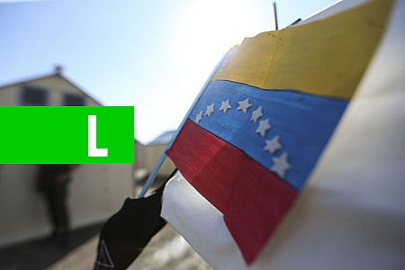 VENEZUELANOS DEIXAM RORAIMA E SEGUEM PARA OITO CIDADES NO PAÍS - News Rondônia