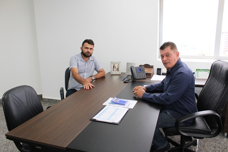 Edson Martins libera recurso para aquisição de equipamentos agrícolas para Monte Negro - News Rondônia